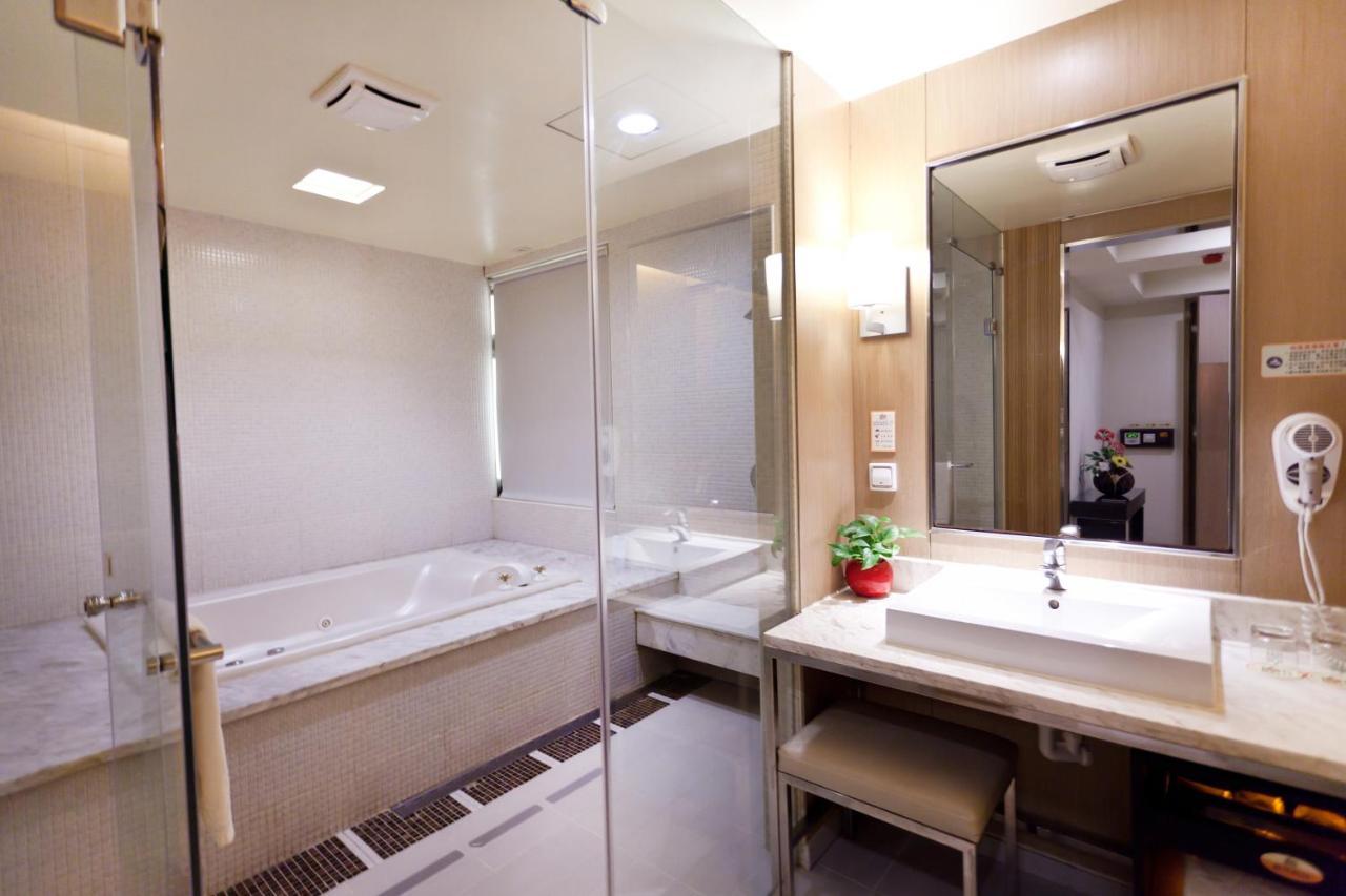 168 Motel-Hsinchu Bagian luar foto