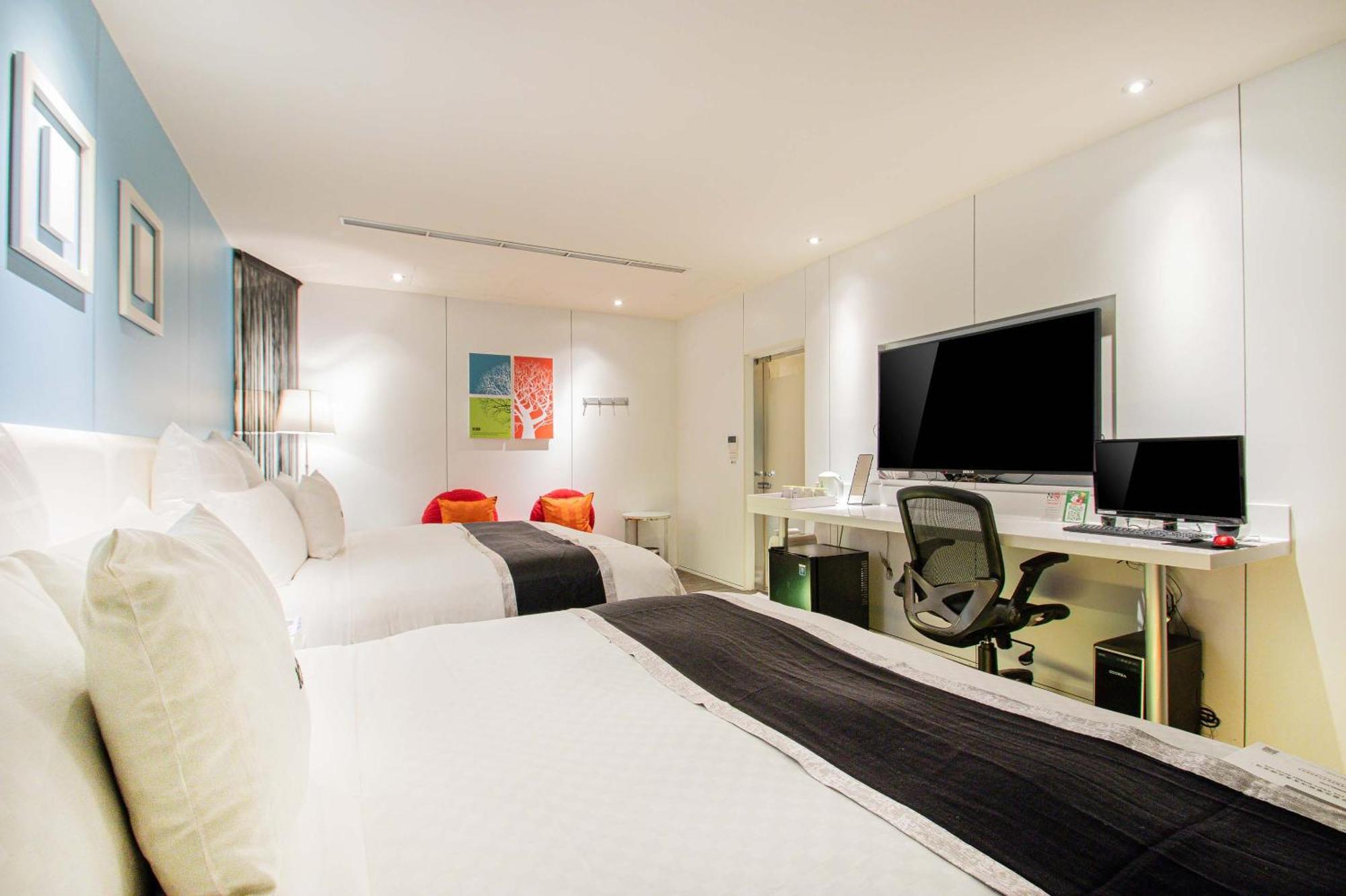 168 Motel-Hsinchu Bagian luar foto