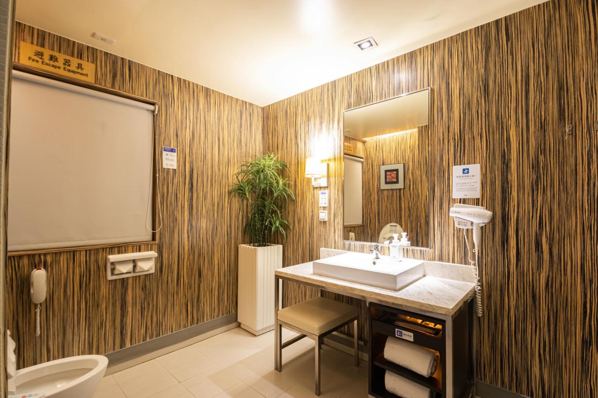 168 Motel-Hsinchu Bagian luar foto