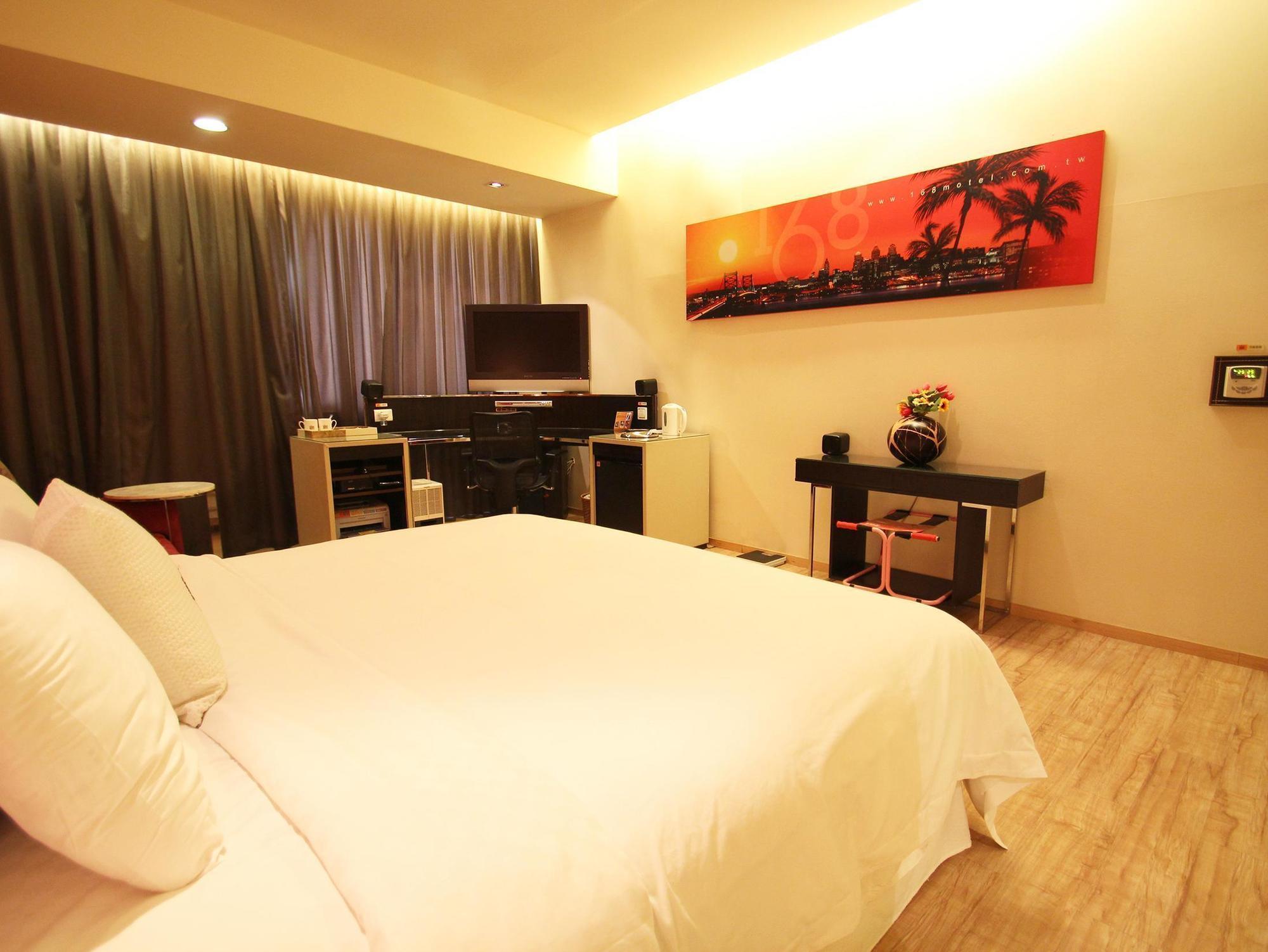 168 Motel-Hsinchu Bagian luar foto